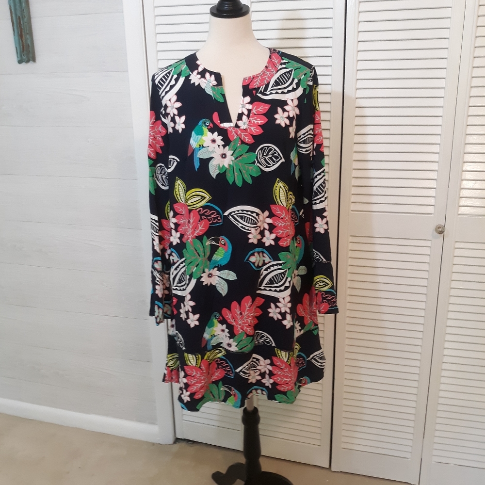 Crown & Ivy tropical parrot shift dress medium NWT - Picture 1 of 8